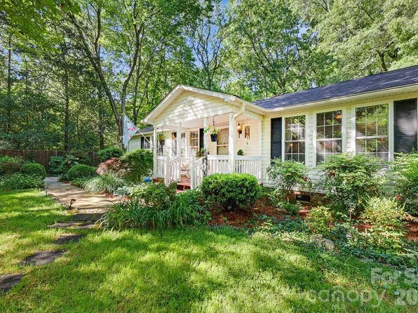 10112 Idlewild Rd, Matthews, NC 28105