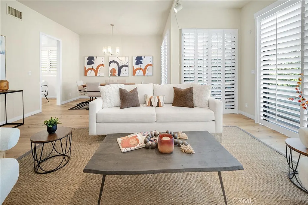 2 bed, 1485 sqft, $4,700 — Photo 4