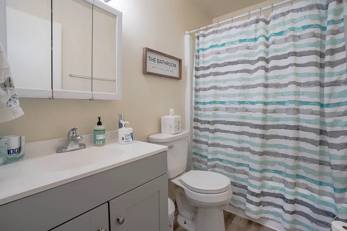 2 bed, 1.5 bath, 1000 sqft, $1,195 — Photo 4