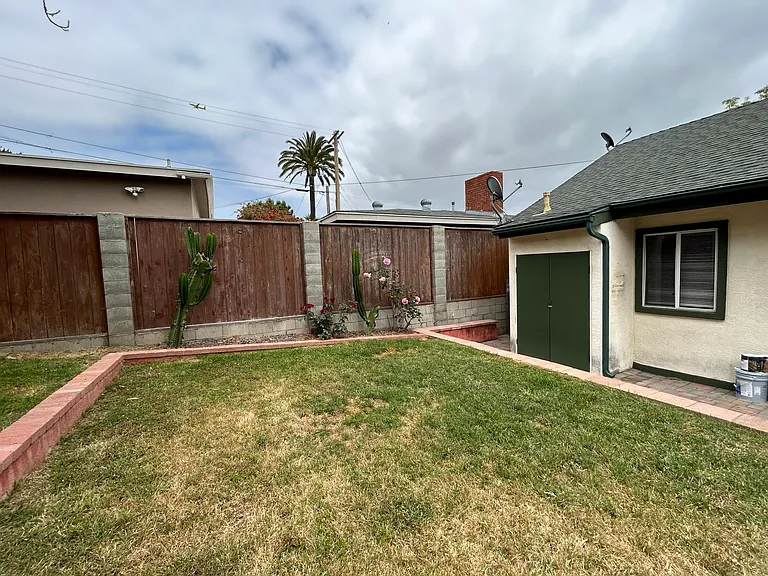 2220 Rosecrans St — Photo 38