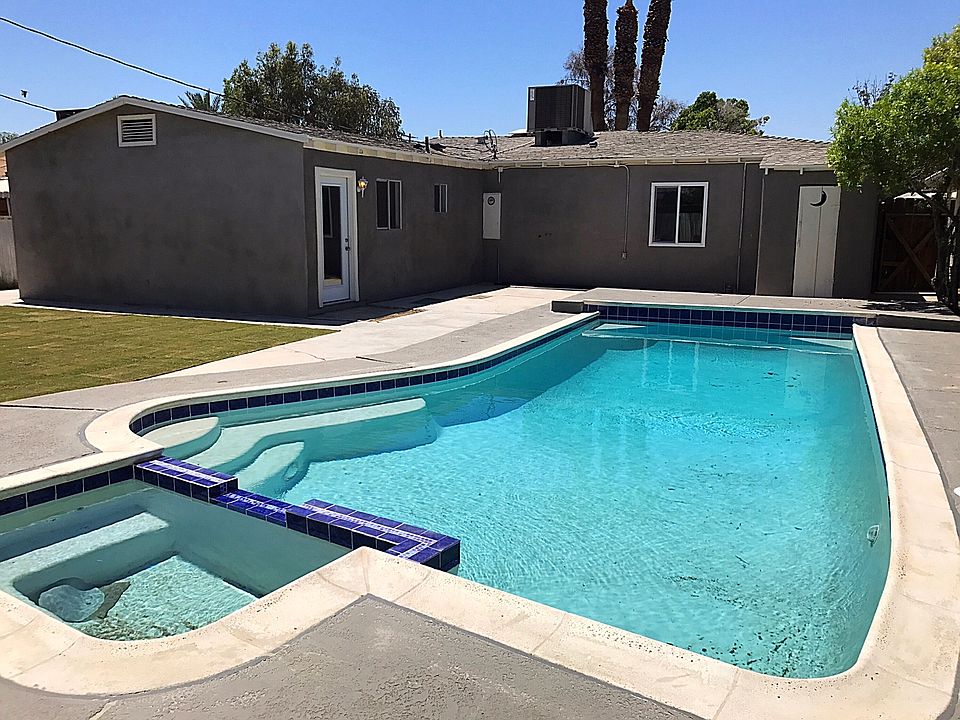 1st image of 542 Yucca Dr