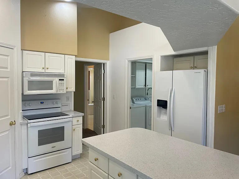 2078 S Orchard St — Photo 5