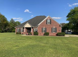 2589 June Johnson Rd, Raeford, NC 28376