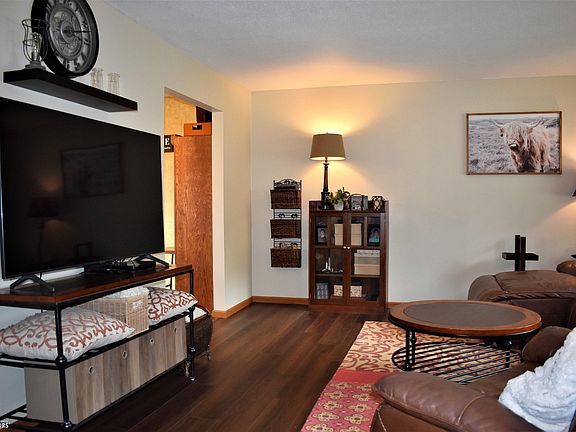 4th image of 2407 Linden Ave