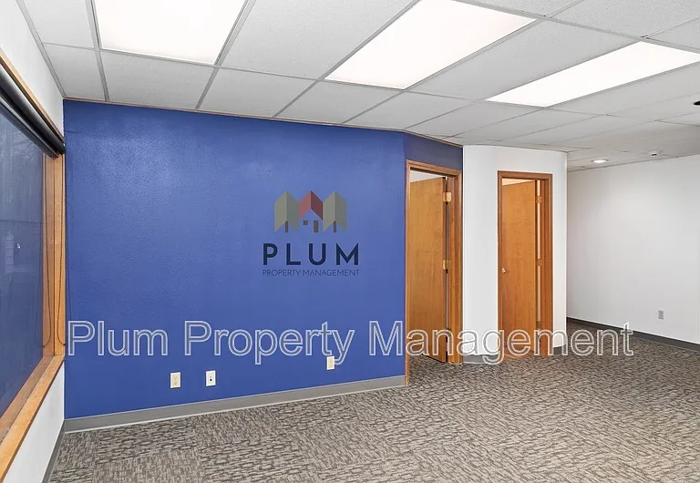 690 SW Higgins Ave #C — Photo 3