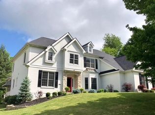 5044 Village Dr, Cincinnati, OH