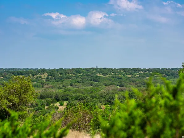 850 SD 24755, Rocksprings, TX 78880