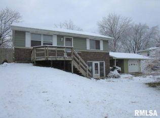 111 E Helen St, Glasford, IL 61533