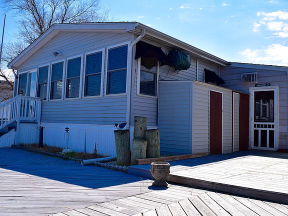 4th image of 35637 Joanne Dr