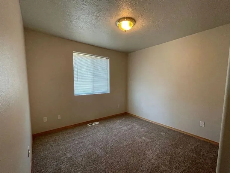 3961 Azalea Ave SE — Photo 9