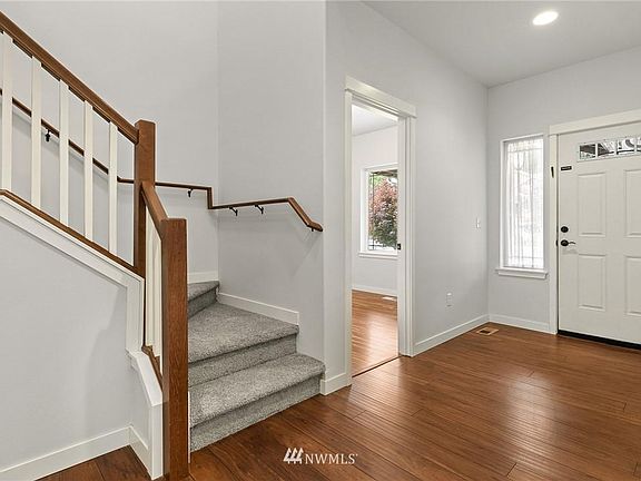 5th image of 19515 90th Avenue Ct E