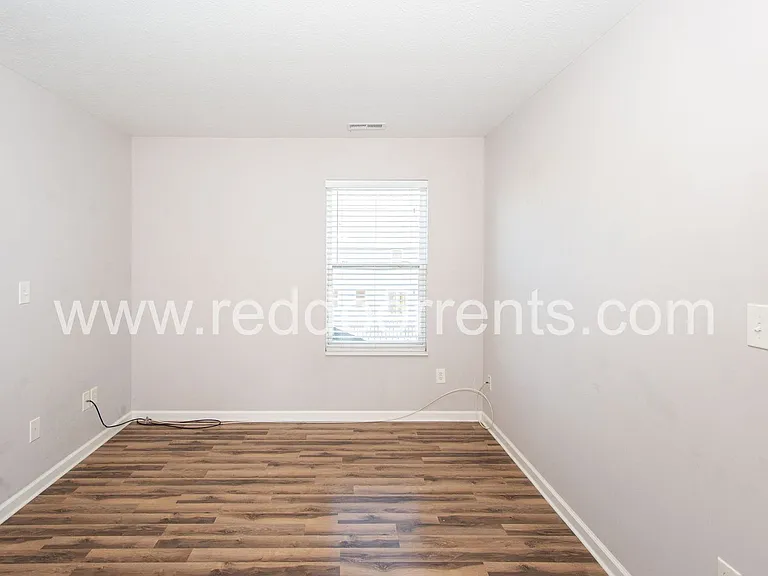 806 Kelly Pass — Photo 30