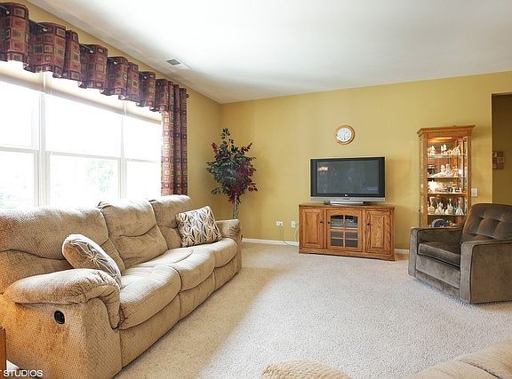 4th image of 12402 Scarlet Dr