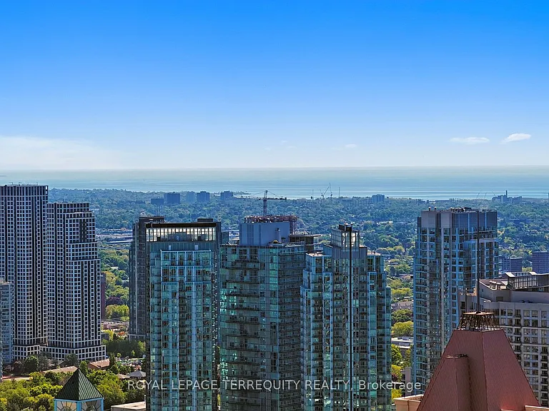 430 Square One Dr #4502 — Photo 31