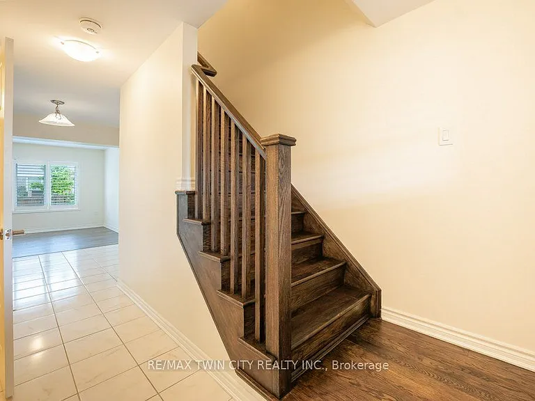 455 Guelph Ave #20 — Photo 4