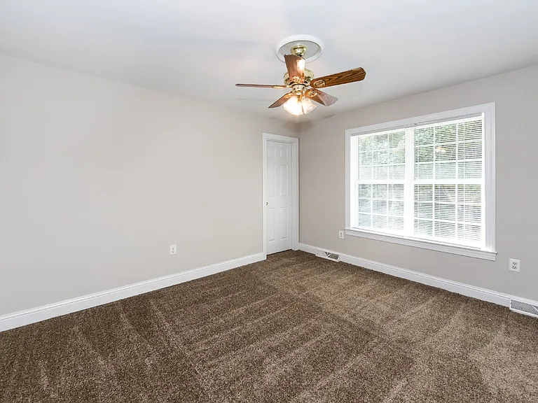 814 King Arthur Dr — Photo 18