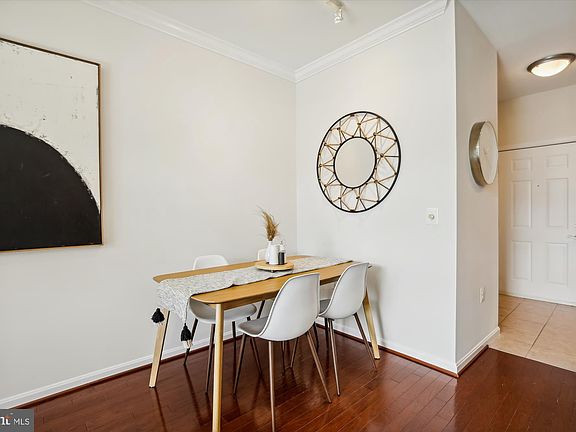 3rd image of 2055 26th St S #5-204