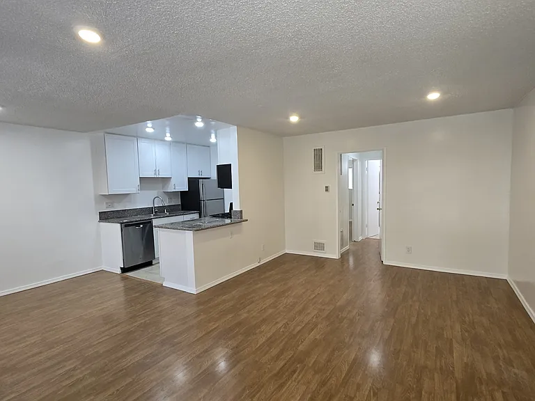 3736 Watseka Ave #3 — Photo 1