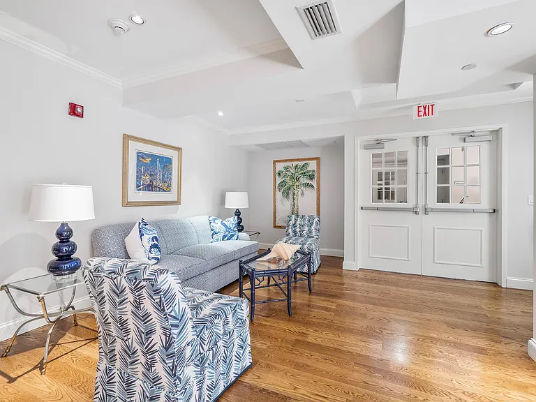 801 S Olive Ave #914 — Photo 37