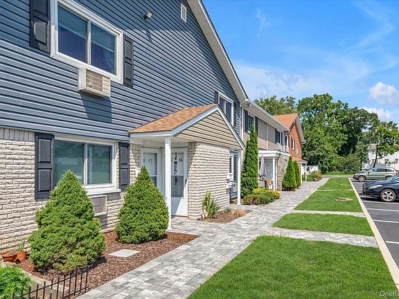 2nd image of 40 W 4th Street #46