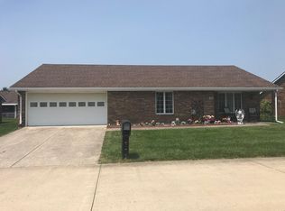 511 Circle Dr, London, OH 43140