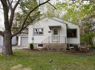 443 Falcon Cir, Madison, WI 53716