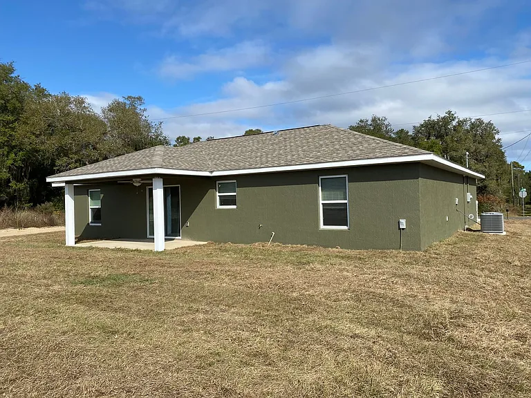 309 Locust Rd — Photo 3