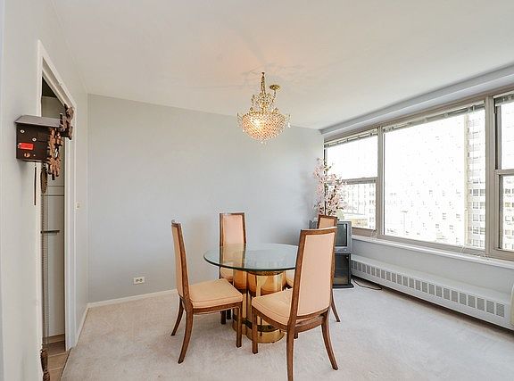 4th image of 3900 N Lake Shore Dr APT 6H