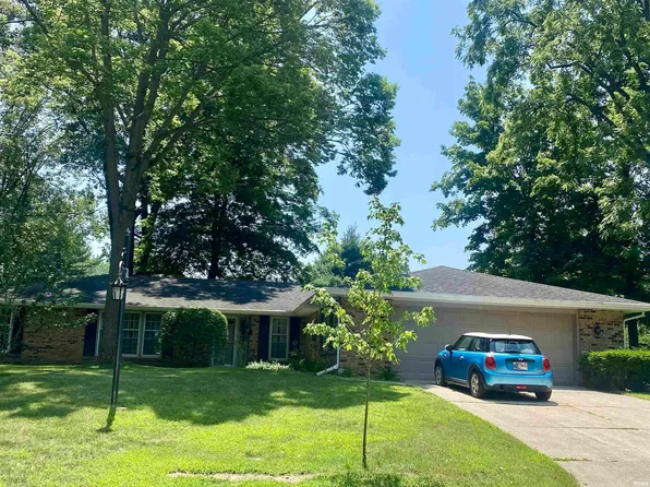 303 W 7th St, North Manchester, IN 46962