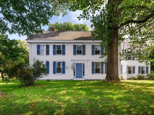 66 York Street, York, ME 03909