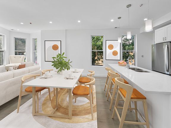 5th image of 2825 N Damen Ave #2F