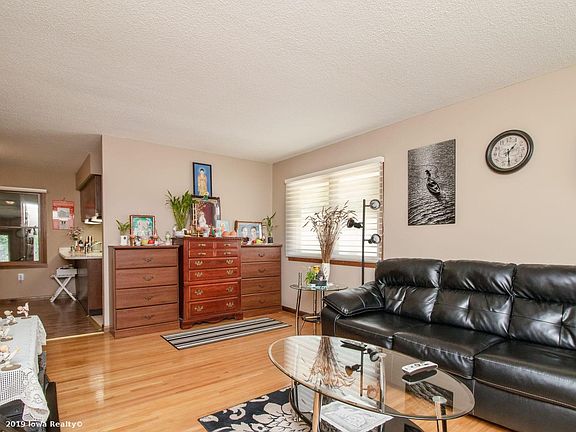 3rd image of 3204 Ashwood Dr