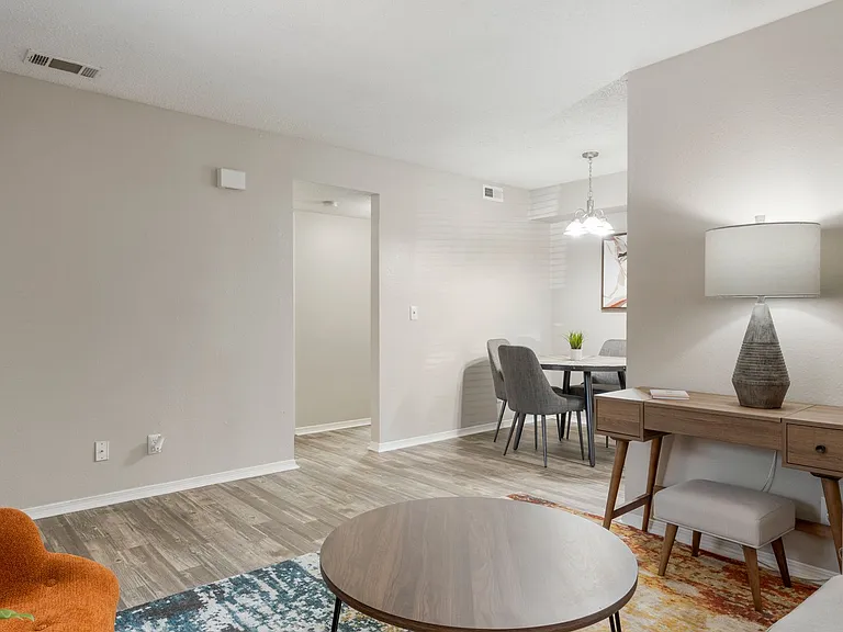 Echo Trail Apartments - Lease Today & Save $300 OFF Move-In Costs! — Photo 34