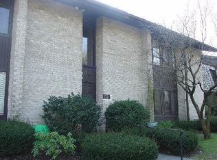 85 Courtland Ave APT 5, Stamford, CT 06902