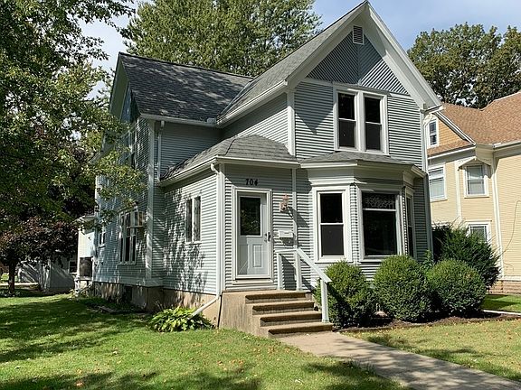 2nd image of 704 4th Ave