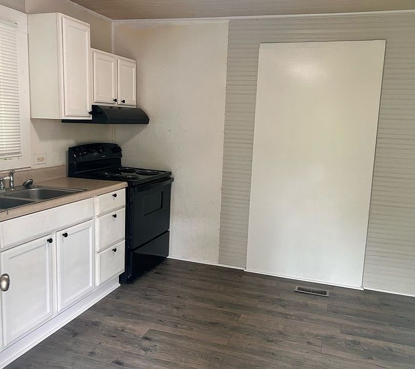 1st image of 638 Wilson St #B