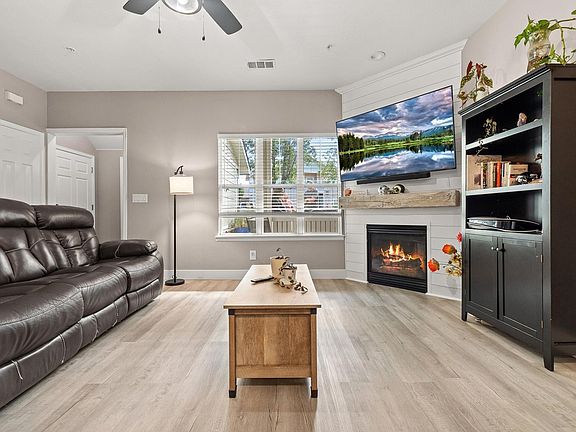 4th image of 3639 29th St #3