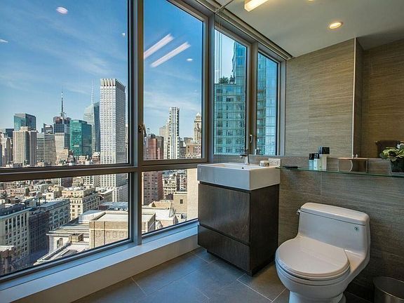 3rd image of 160 Madison Ave APT 41G