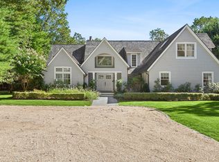 2 Joshuas Hole Rd, East Hampton, NY 11937