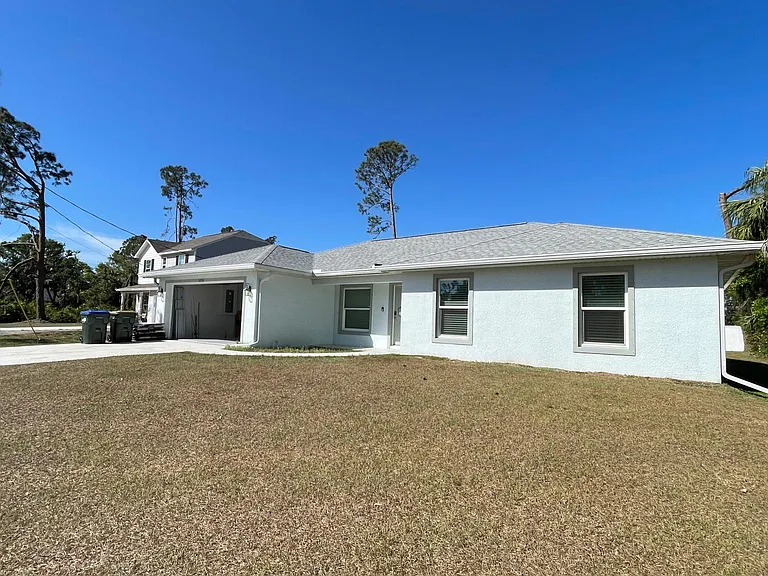 1231 Atwater Dr — Photo 1