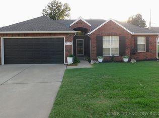 3112 N Ironwood Ave, Broken Arrow, OK 74012