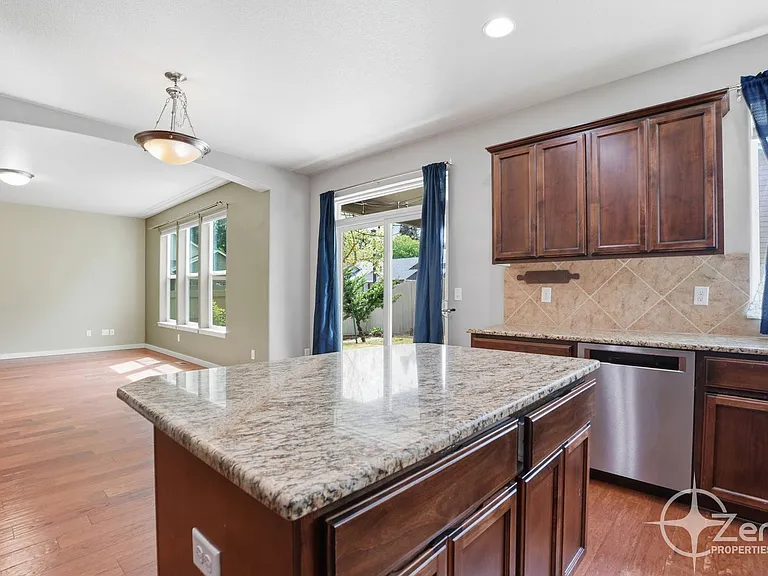 10406 NE 69th Ave — Photo 18