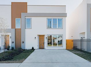 3626 Glenrose St #B, Houston, TX 77051