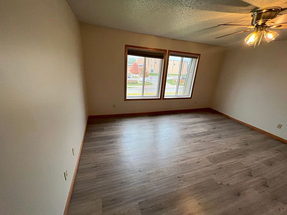 3rd image of 1231 N Dakota Ave #11