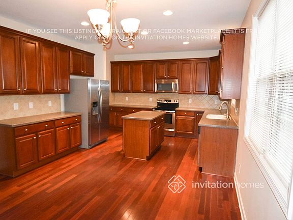 5th image of 335 Oak Alley Trl