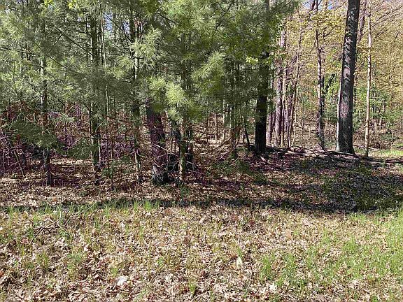 3rd image of W3006 Ridge Rd
