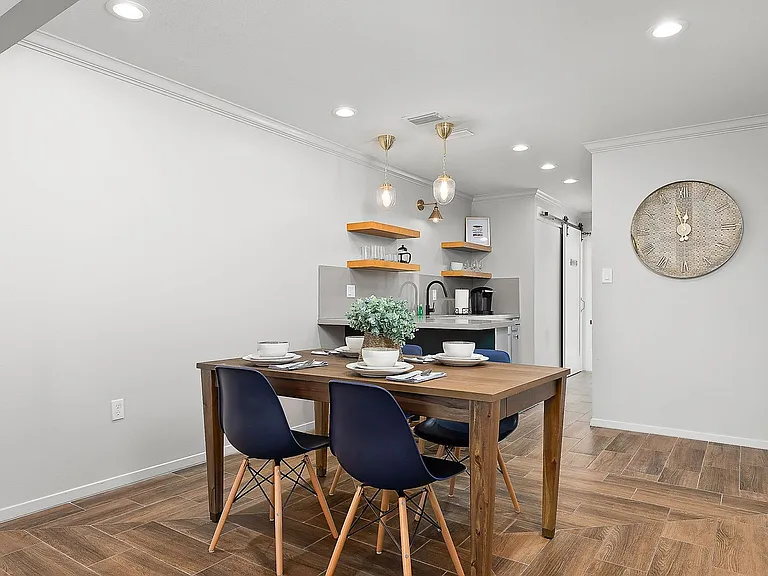 1100 Shasta Ave #6 — Photo 3