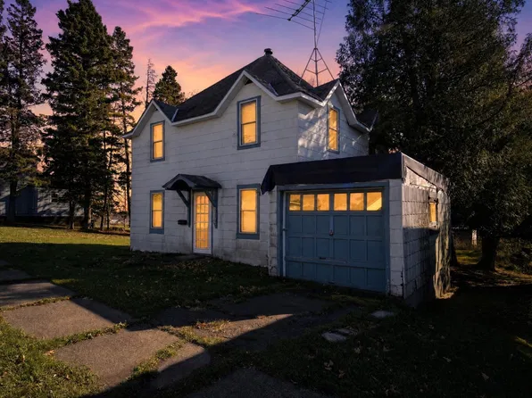 317 E Bundy St, Ironwood, MI 49938