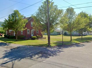 100 Reading Ln, Montoursville, PA 17754