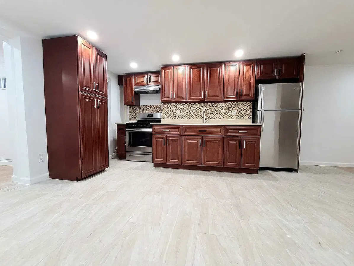 756 Lafayette Avenue — Photo 4